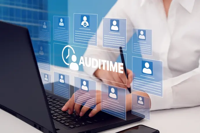 Pantalla de gestión de personal de Auditime sobre un portátil